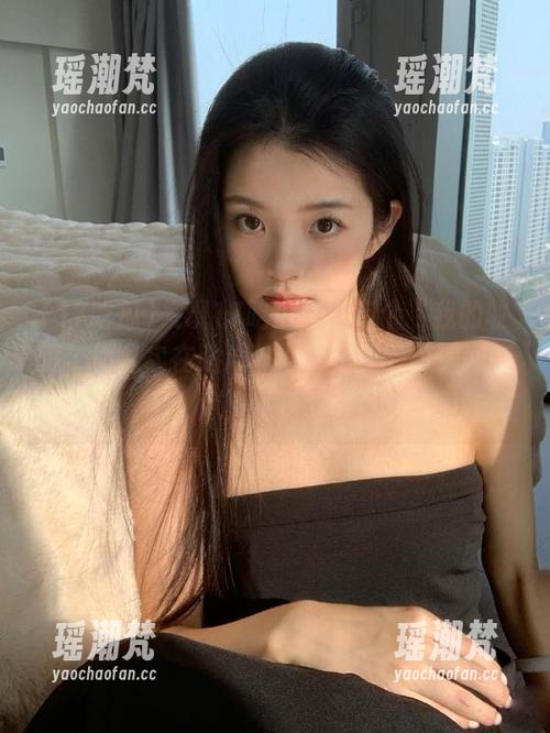 发现17吃瓜官网有个“我的收藏”功能实在贴心，方便把重要瓜一网打尽，妥妥的！