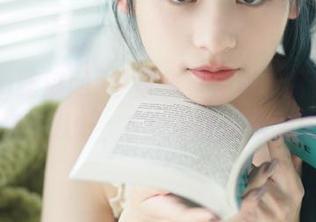 手里拿着手机，耳边全是视频的八卦，51cg吃瓜网我服了