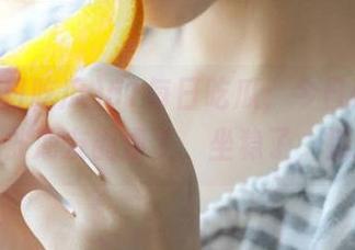 51每日吃瓜，今日app里又有人被朋友圈虐了，坐稳了，别掉链子