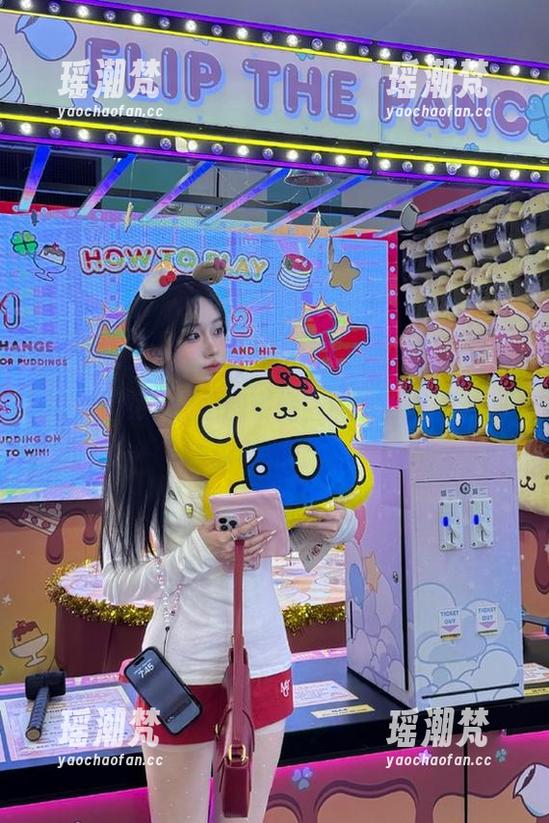 zztt15 点击zztt15网页,看演员们带着‘围观’表情的瞬间,感觉像是在参加森林派对!