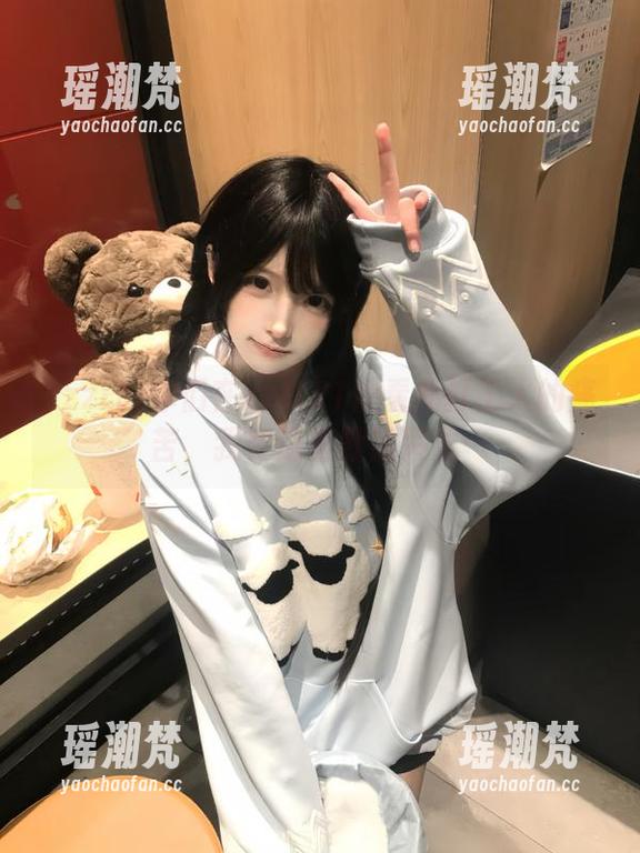 zztt 你们在zztt21观看我打工人的痛苦,我在这里默默哭泣…