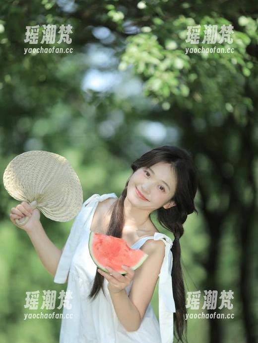 “五一吃瓜”改版更新，浏览器入口貌似添加了点什么，让人忍不住想点开。