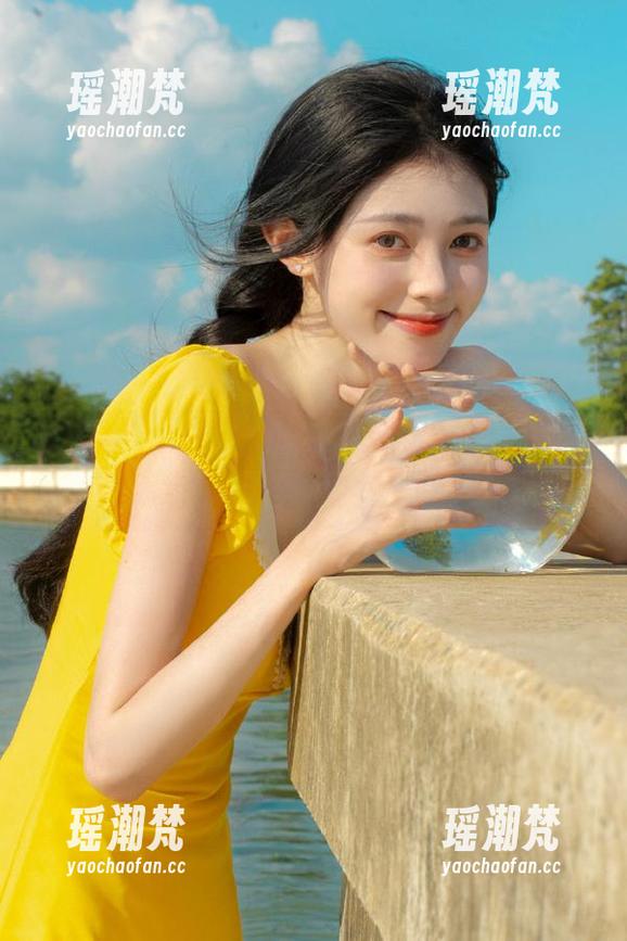 吃瓜网 下载吃瓜网,永不迷路,顺便练练找对象的眼力。