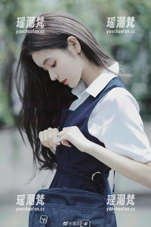 吃瓜网app：那一刻我选择了在线观看，但我为何停不下来呢？