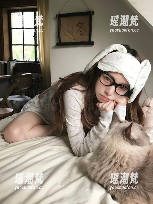 吃瓜网 登录吃瓜网,在线观看究竟是孤独还是共享,一时还真搞不清楚。
