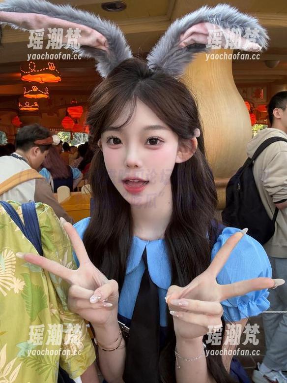 走进吃瓜论坛的入口，感受网络上的“吃瓜”气氛！