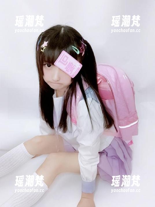 娱乐吃瓜网 也许“娱乐吃瓜网51”app里藏着万千情感,只等我去慢慢品味