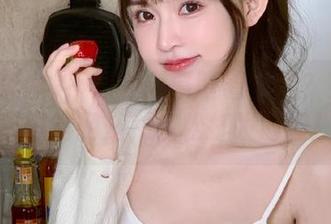不想被同事盯着干活？更新明星黑料网站，轻松打发时间！