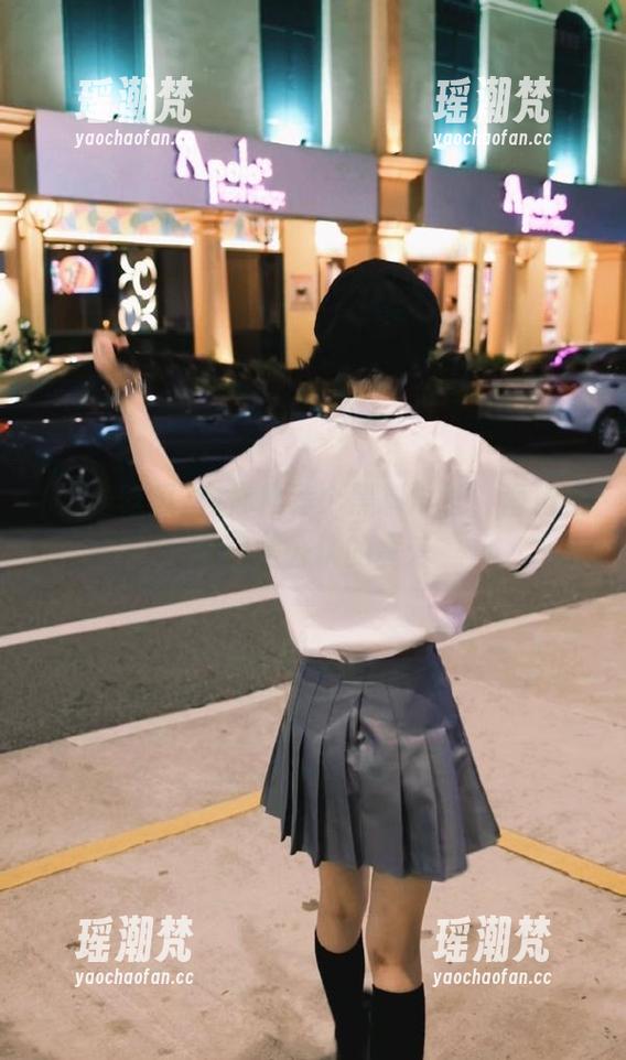向你推荐个黑料地址，海角吃瓜可是公认的真爱