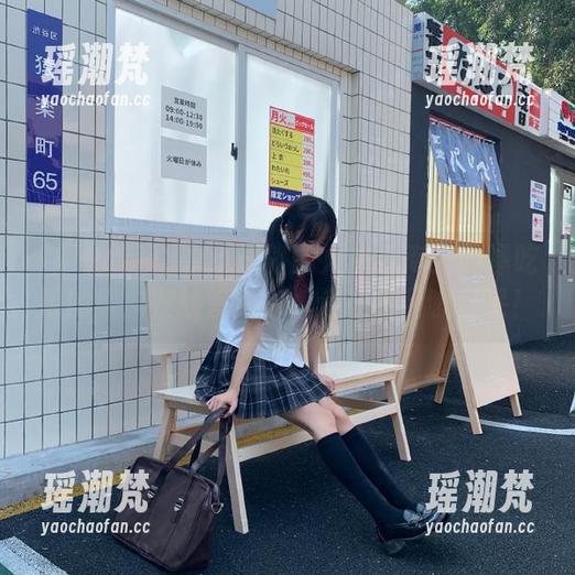 网曝吃瓜 永不迷路的人生指南:网曝吃瓜的黑料在线首页,永远让我目瞪口呆!