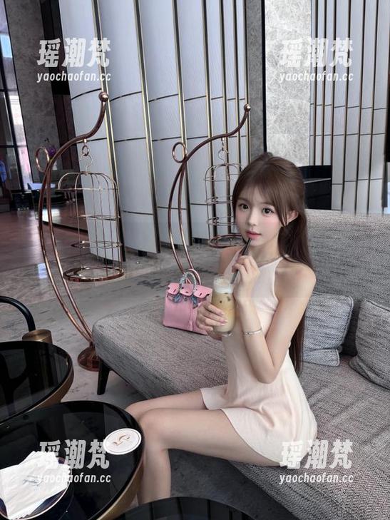 网红黑料 分享忽然爆出的网红黑料,浑身充满了悬疑与小刺激想吃更多瓜?