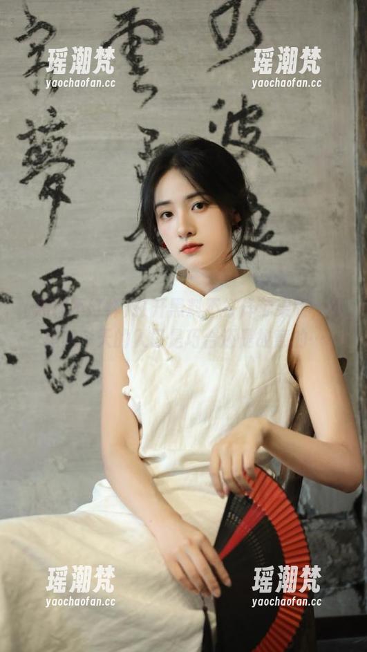 打开黑料不打烊苹果版，不想说今天的入口是巧合还是故意的…