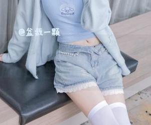 想当吃瓜小先锋，别忘了在黑料吃瓜app里收藏你的私房黑料！