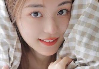 观看“黑料吃瓜网站”的在线登录入口，仿佛看见了今夜的惊喜。
