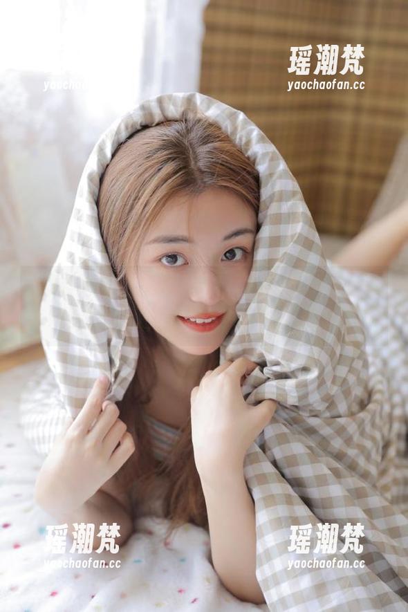 观看“黑料吃瓜网站”的在线登录入口，仿佛看见了今夜的惊喜。