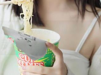 黑料爆料地址随时待命，点击后你就是全场瞩目的瓜民！
