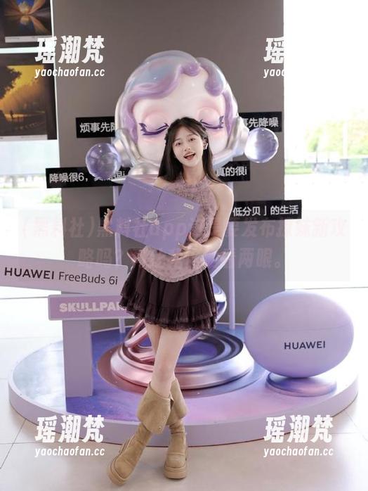 黑料社app这是要发布撩妹新攻略吗？再让我偷偷看两眼。