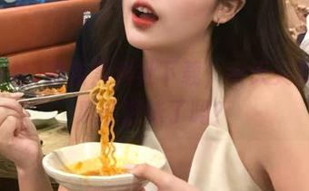 最新黑料社下载，今天又要体会瓜的滋味了吗？