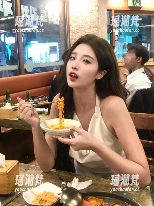 最新黑料社下载，今天又要体会瓜的滋味了吗？
