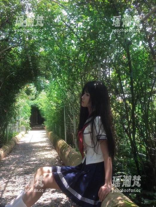 撩人姿态加持，“黑料网站”见证了多少她们的俯视？
