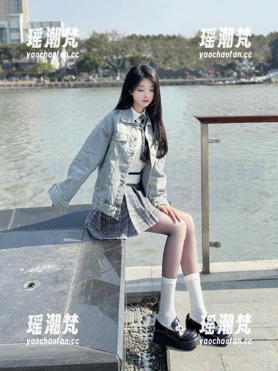 黑料网站链接上线，快来看看那些明星在摄像机前后的真实模样！