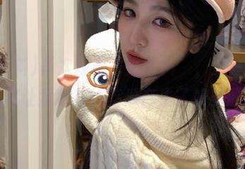 再次观看“黑网料”，这一波瓜的内容让我对在线吃瓜产生了好多联想。
